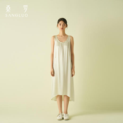 “无”色纯净』桑罗无袖真丝吊带裙25年夏季新品宽松舒适可外穿 商品图2