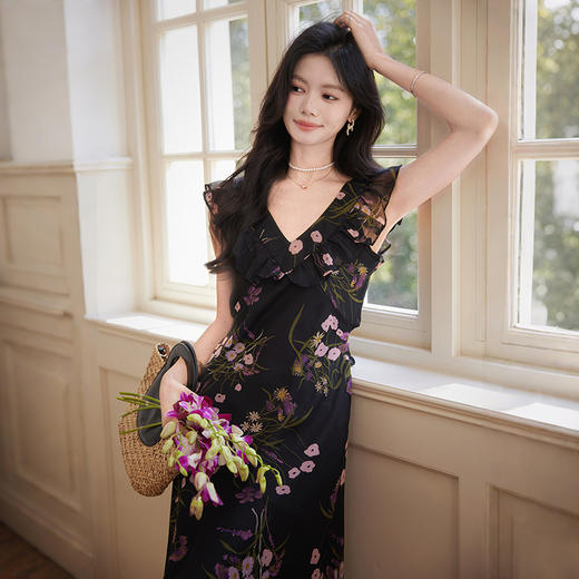 西遇法式浪漫连衣裙女夏季新款印花度假风收腰v领薄纱长裙SS050529 商品图2
