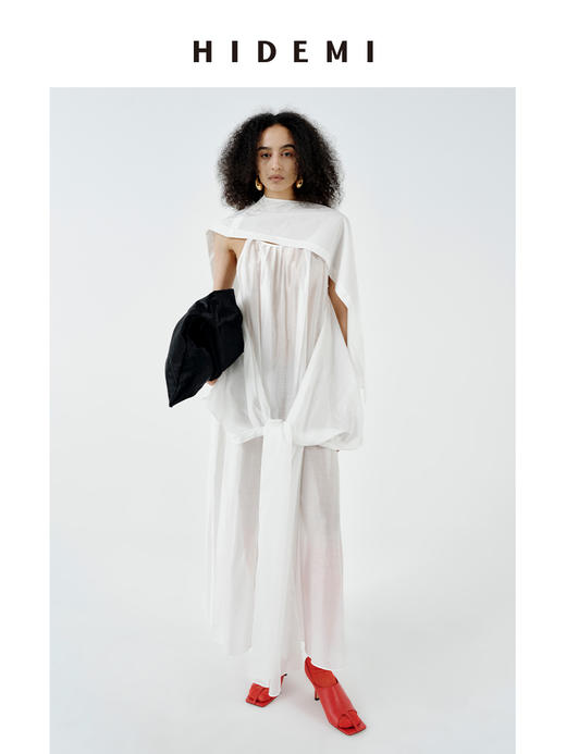 HIDEMI极简设计感呼吸感轻柔飘逸丝巾绑带式进口可再生纤维莱赛尔吊带连衣裙长裙 白色/巧克力色/几何印花 商品图9