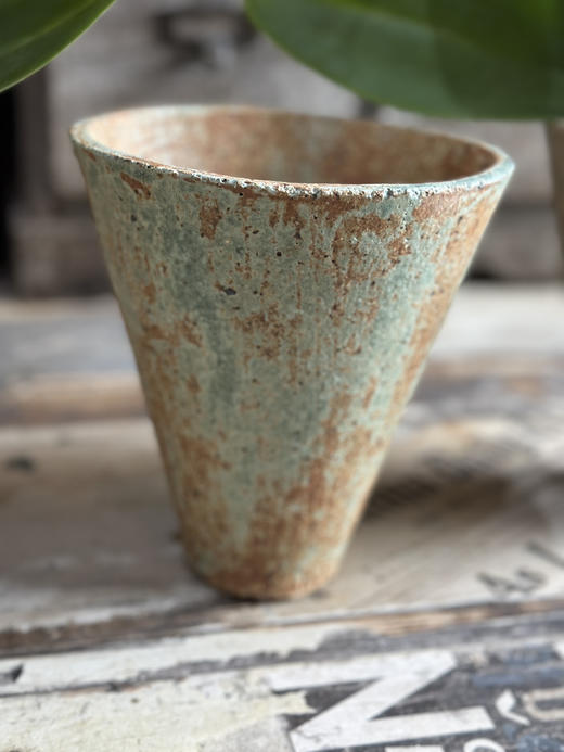 手工 粗陶艺术盆 无眼 可插鲜切花 四个颜色可选 高度16厘米 口径14厘米 商品图2