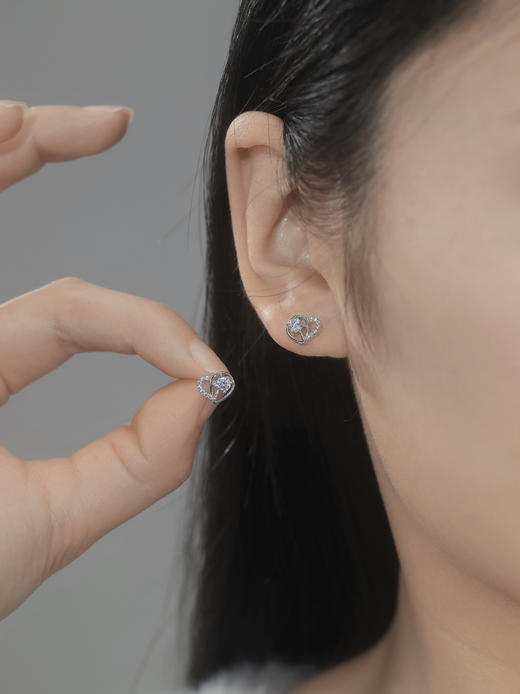 卡蒂罗KADER 心愿流星耳钉 在逃公主小众闪耀璀璨流星设计养耳洞 灵动镶嵌闪锆轻奢简约甜美气质 925银 耳钉 女款 银色 商品图3