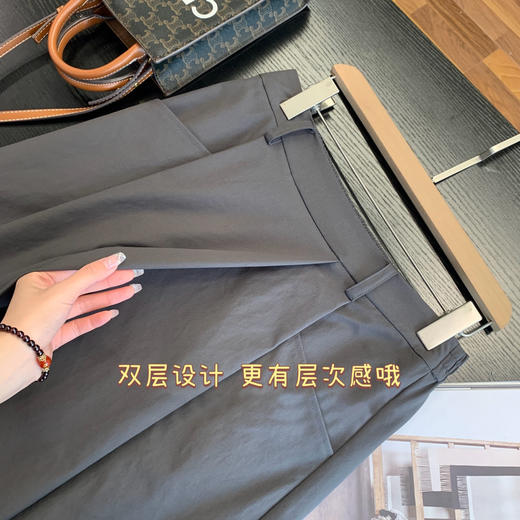 科技抗皱！2025工装风纸折裙休闲通勤褶皱A字松紧高腰显瘦八分裙新款！ 商品图2