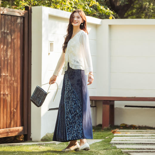 【林栖设计小店】（少量现货）【林栖推荐】2025年春夏新品白玫瑰真丝外套上衣女N1952302 商品图6