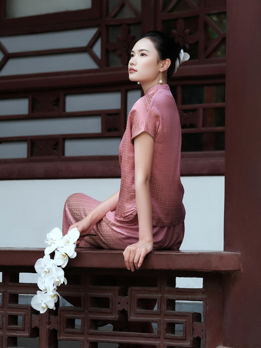 盛唐牡丹 |真丝提花偏襟花扣上衣 商品图7