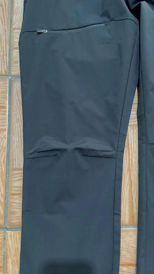 正品猛犸象 Mammut Runbold Pant 户外运动透气轻量速干裤
尺码s-2xl，黑，藏蓝两色 商品图12