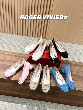 RV罗杰维维亚早春新新款ULook圆头单鞋优雅登场2.5cm（HC）