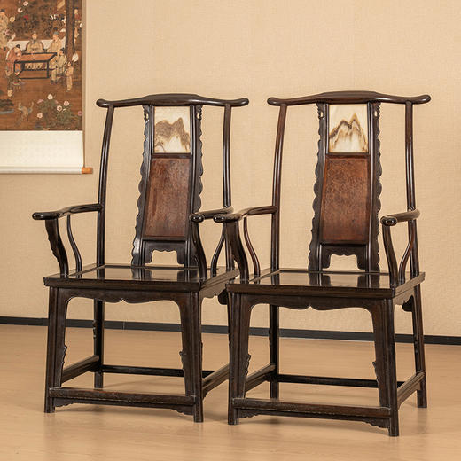 二十世纪 紫檀镶云石及瘿木三攒靠背大四出头官帽椅（一对） 商品图0