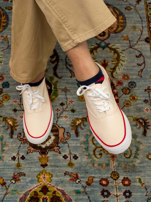 Fliks 红边白色帆布鞋 商品图2