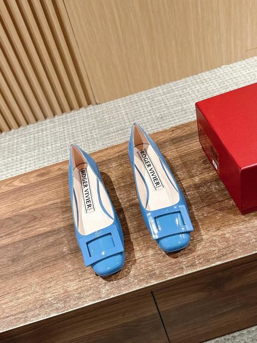 RV罗杰维维亚早春新新款ULook圆头单鞋优雅登场2.5cm（HC） 商品图2