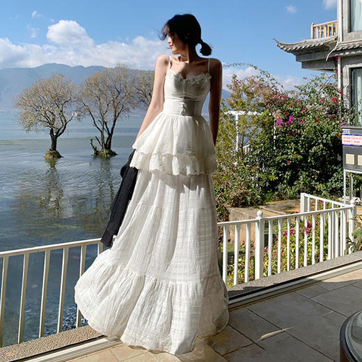 西遇叠穿吊带裙背心套装女2025年夏季新款白色蕾丝蛋糕裙两件套SS050556/SS050557 商品图3