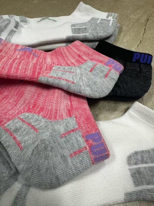 正品彪马毛巾底袜子来。运动袜中的战斗机。
男款尺寸38-44，女款尺寸34-38
花色随机，惊喜不断！
39一组四双包邮 商品图3