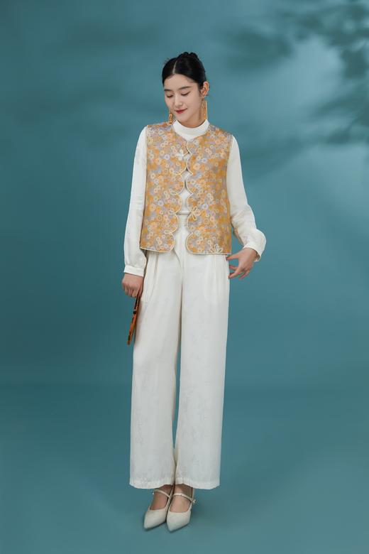 荷言HEYEN 静初 五彩雏菊提花非遗宋锦新中式马甲高级定制 商品图4