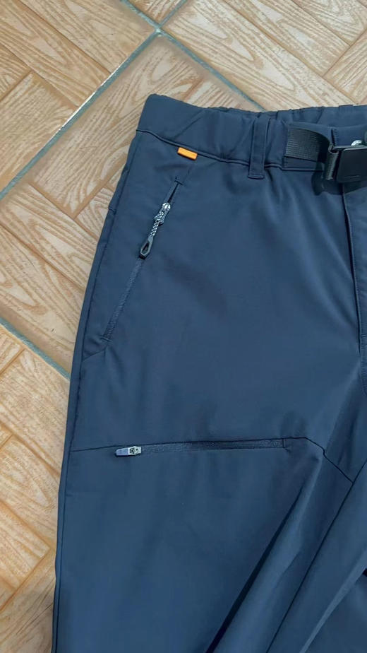 正品猛犸象 Mammut Runbold Pant 户外运动透气轻量速干裤
尺码s-2xl，黑，藏蓝两色 商品图5