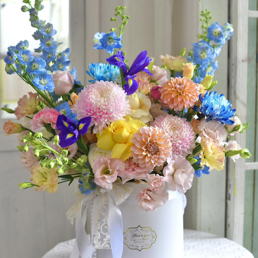 《缤纷女王》牡丹菊奶油桃子大飞燕抱抱桶 商品图1