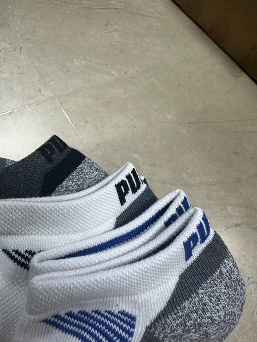 正品彪马毛巾底袜子来。运动袜中的战斗机。
男款尺寸38-44，女款尺寸34-38
花色随机，惊喜不断！
39一组四双包邮 商品图13