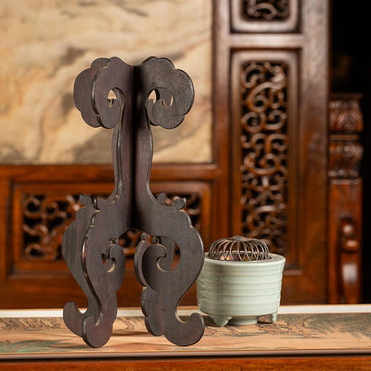 清 红木锼挖如意云纹帽架 商品图0