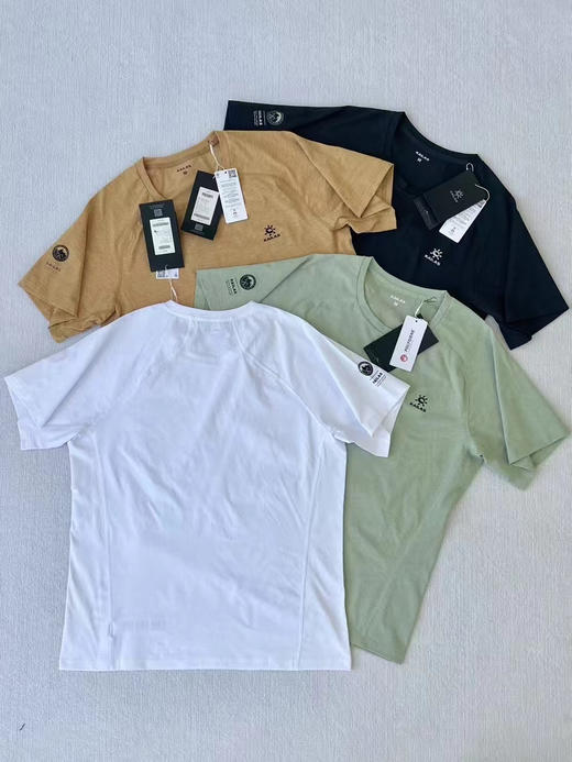 正品 KAILAS凯乐石夏季功能速干男士圆领T恤衫，抗菌运动多功能短袖，
颜色：黑色、白色、绿色、黄色
尺码：M-2XL
原价590 商品图1