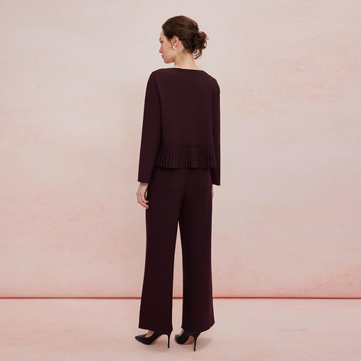 QF109斯尔丽2025新款四面弹舒适面料颗粒视觉宽松舒适上衣配直筒裤套装 商品图1