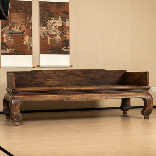 清中期 榉木云纹彭牙鼓腿踩球足三围屏罗汉床 商品图0