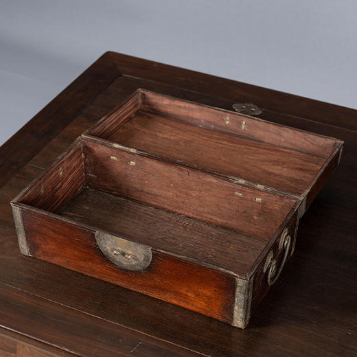 清 黄花梨铜包角文房箱 商品图3