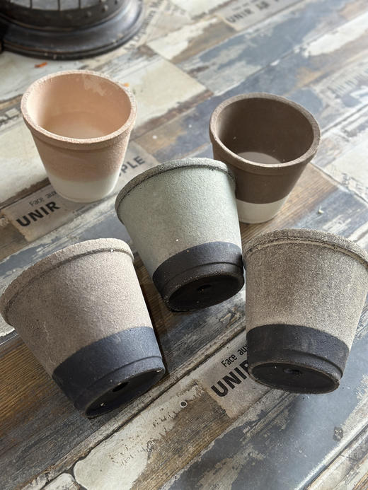 手工 粗陶花盆 高度16厘米 口径17厘米 商品图0