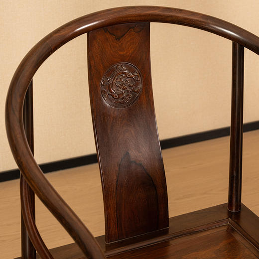 二十世纪 红木螭龙纹圈椅成套（两椅一几） 商品图1