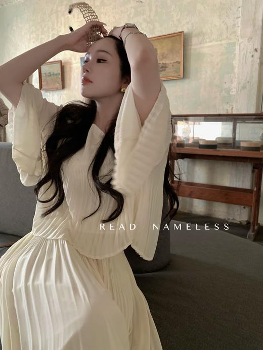 Read Nameless /珍珠白手风琴套装 2025/4/14 商品图12