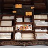独角鹿西洋古董 19世纪末法国出品配母贝筹码及纸牌古典卷叶纹饰布勒镶嵌游戏盒 商品缩略图3