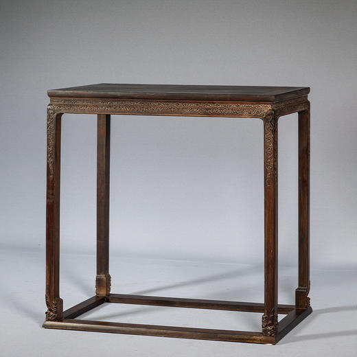 清中期 红木束腰带托泥花卉纹供案 商品图0