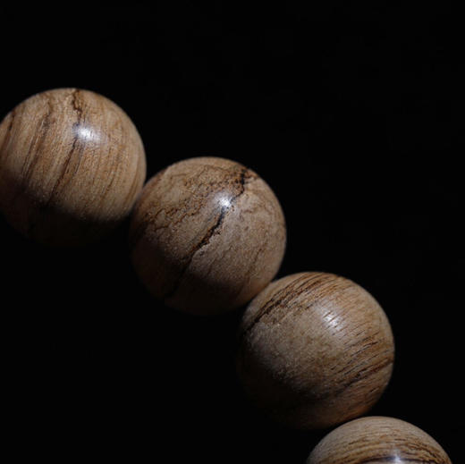 【青山特惠】16mm14颗 加里曼丹 天然沉香手串 18g C0107 商品图1