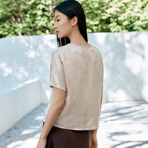 金三塔桑蚕丝小衫女桑波缎提花圆领宽松透气短袖T恤春夏新品  YSFFB703 商品图3