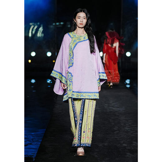 【林栖设计小店】秀场同款复古绣花套装拼丝棉缎国风2025夏季新品氅衣上衣1952507长裤1952506 商品图3
