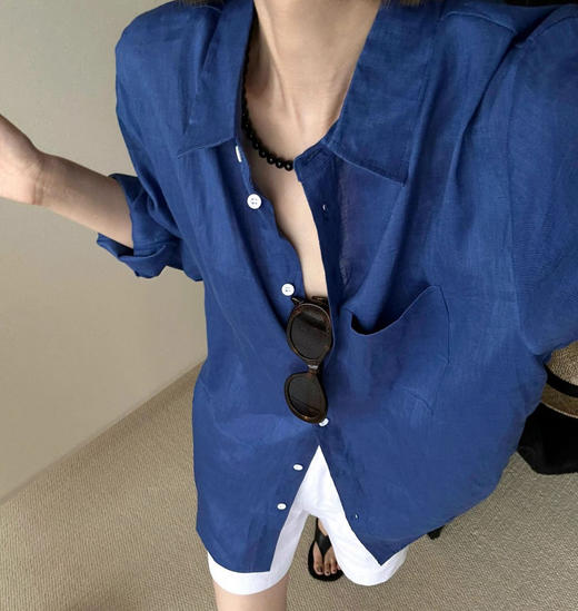 【巨舒适！怎么搭配都好看！！！】法式百搭衬衫防晒上衣，薄款宽松老钱风，开衫外套，细腻亚麻面料，春夏热销单品，让你女神气质倍增，轻松hold住夏日清爽风。 商品图1