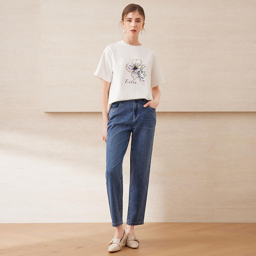 EITIE爱特爱夏日舒适休闲风花朵印花宽松短袖T恤年夏季新款B2502602 商品图3