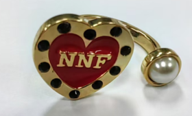 （文创）NNF- 手工18K镀金波点爱心LOGO雕刻珍珠不对称开口戒指(KC116)
