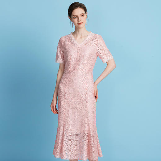 EITIE爱特爱花边V领镂空鱼尾裙法式蕾丝绣花连衣裙2025年夏季新款B2507682 商品图6