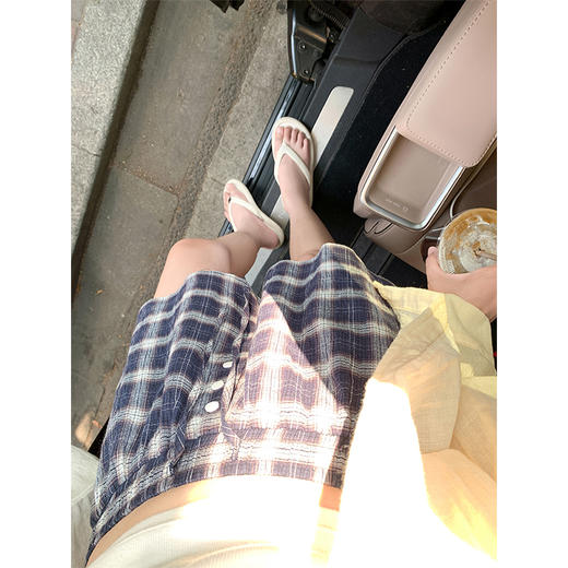 <曾小咸推荐>现货秒杀！最后一波 ！高腰显瘦休闲藏蓝色格子短裤 日常119.99 立减60 秒杀59.99！ 商品图1
