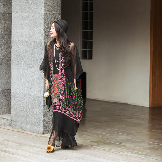 【林栖设计小店】秀场同款马面裙元素印花连衣裙复古2025夏季新品长裙女1952123 商品图1