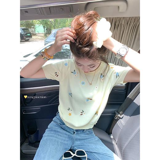 <曾小咸推荐>韩系黄色重工刺绣针织短袖T恤 商品图2