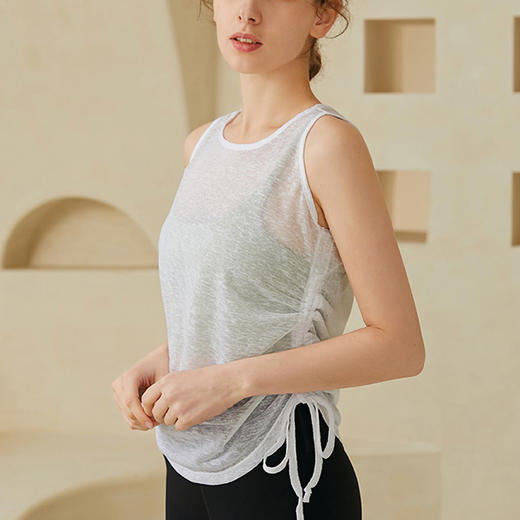 跃牌【洛水之神系列】春夏新款修身显瘦白色速干跑步运动服长袖健身上衣154无袖罩衫 商品图0