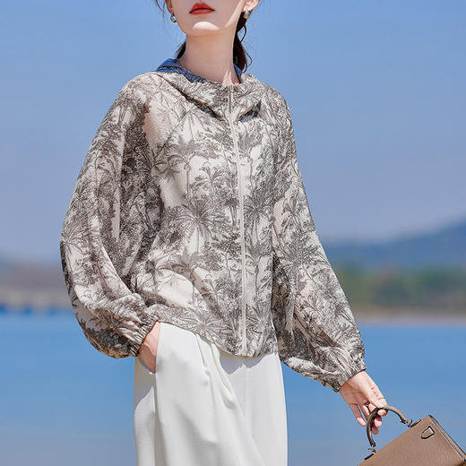 KQ-A31010椰树花防晒遮阳真丝外套女夏季宽松显瘦休闲风简约桑蚕丝连帽上衣 商品图0