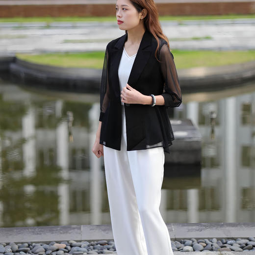 洛诗琳41544春季新款设计感网纱拼接袖短款醋酸外套女2102 商品图1