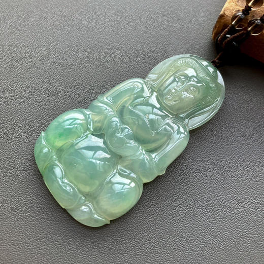 冰种淡晴水飘阳绿翡翠大观音 商品图1