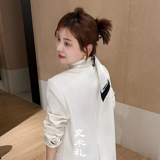 【不退不换】良木礼韩系女外套高级气质百搭西装(LC978) 商品图3