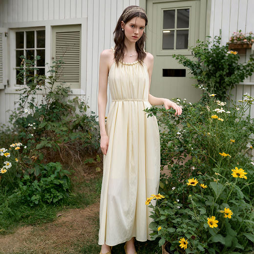 西遇法式挂脖连衣裙女新款海边沙滩度假风无袖收腰长裙D0050492 商品图1