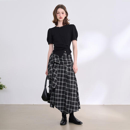 【限时秒杀】设计感泡泡短袖T恤女春夏捏褶收腰不规则开叉下摆上衣V0650249/H0050946 商品图4