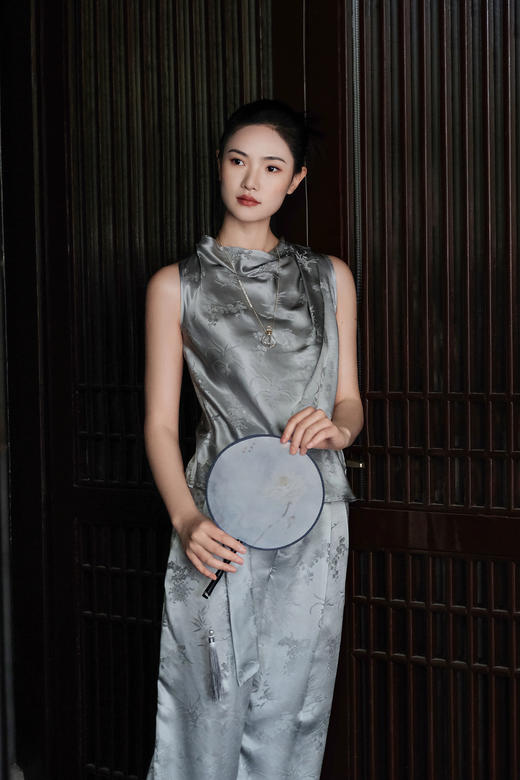 盛唐牡丹 |雪灰梅兰竹菊真丝女裤 商品图1