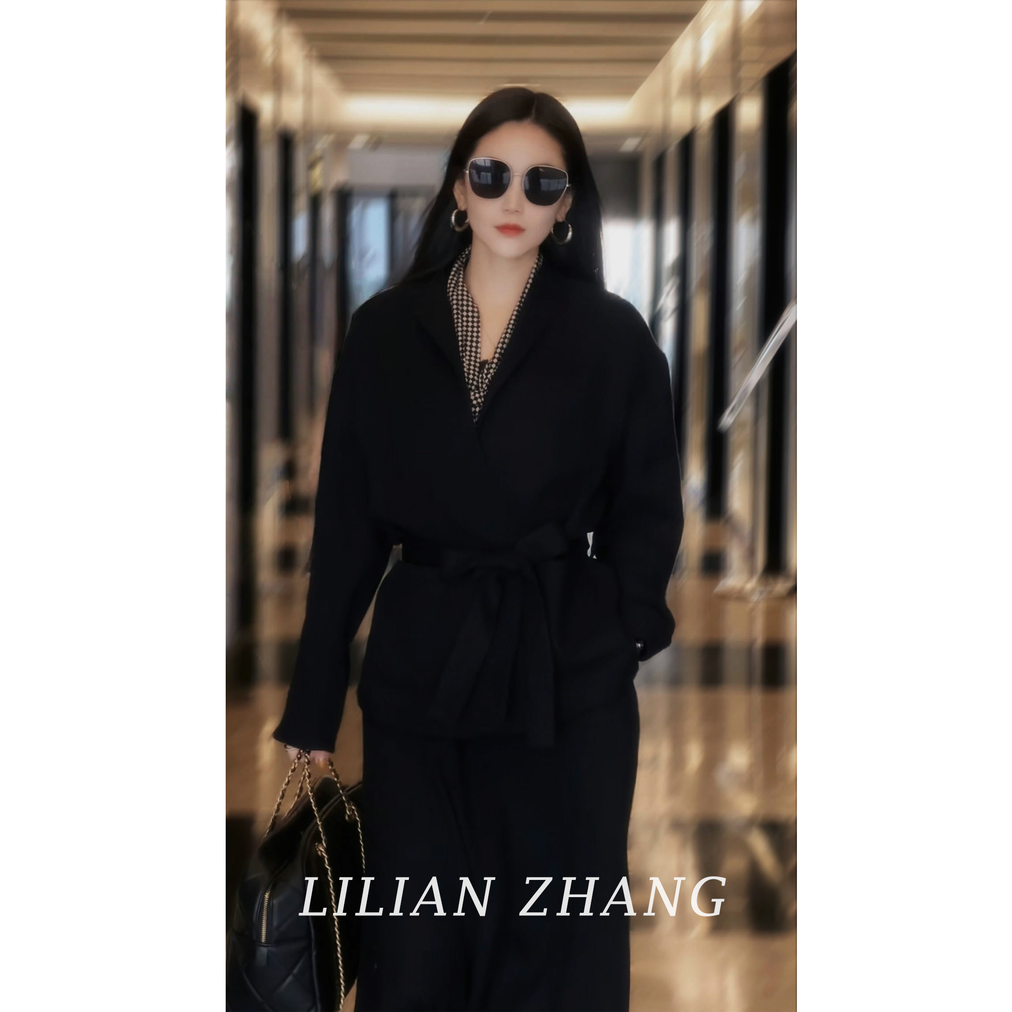 E“定制”—静奢风、都市摩登——风尚之选——珍珠黑系带式上衣 2405033