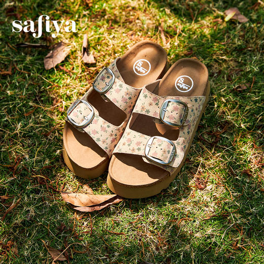 Safiya/索菲娅2025一脚蹬轻便厚底印花复古双扣带露趾勃肯凉拖 SFD2110156 商品图4