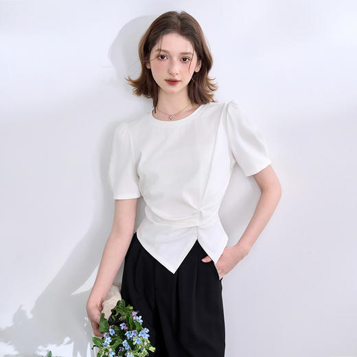 【限时秒杀】设计感泡泡短袖T恤女春夏捏褶收腰不规则开叉下摆上衣V0650249/H0050946 商品图2